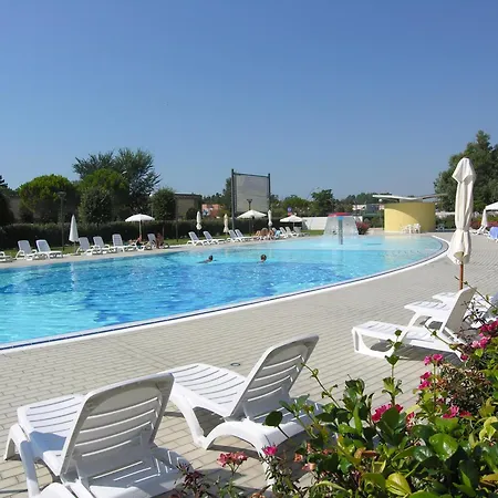 Bosco Dell'impero Μπιμπιόνε